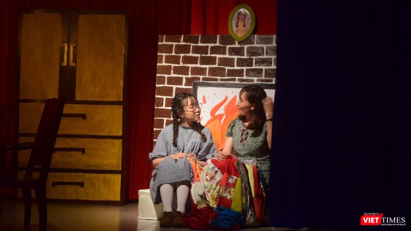 Hồi ức tươi đẹp về gia đình êm ấm thời còn phải khâu tấm chăn chắp vá Hồi ức tươi đẹp về gia đình êm ấm thời còn phải khâu tấm chăn chắp vá