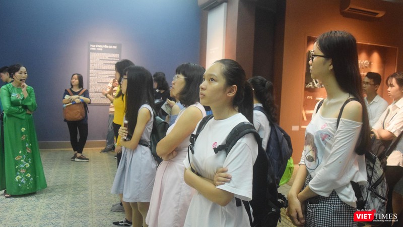 Các họa sĩ đặt câu hỏi công chúng "thưởng thức" sản phẩm lỗi này như thế nào?