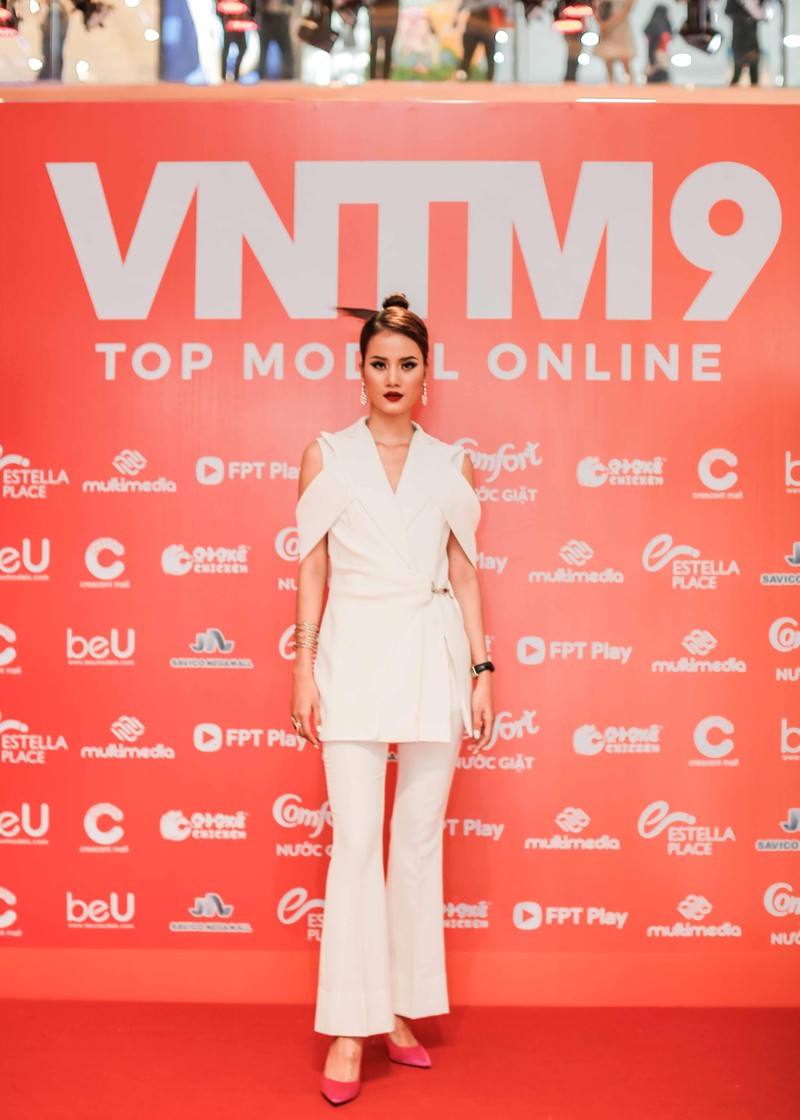 Người mẫu Hương Ly Người mẫu Hương Ly