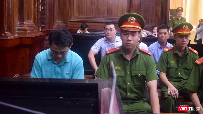 Nguyễn Minh Hùng bị đề nghị mức phạt tù từ 18-19 năm 