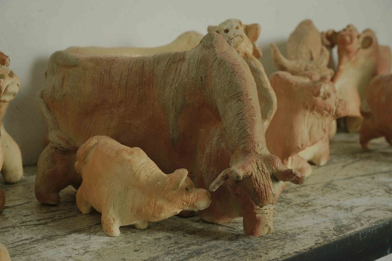 "Du mục" - Tác phẩm gốm với cực nhiều nhân vật giản dị, gần gũi Tác phẩm gốm