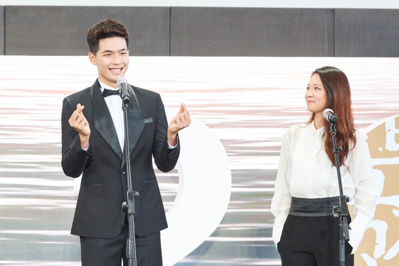 Khi đoàn phim lên giao lưu với công chúng yêu điện ảnh