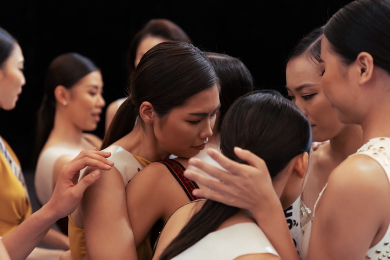 Phút chia tay của các thí sinh