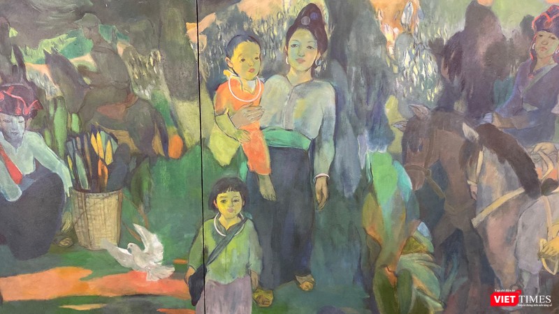 Triển lãm “Gốm Sài Gòn” 2020 - Độc đáo ngôn ngữ của hỏa biến ảnh 13 “Nhịp thời gian” của ba họa sĩ khai mạc triển lãm dịp 20/11