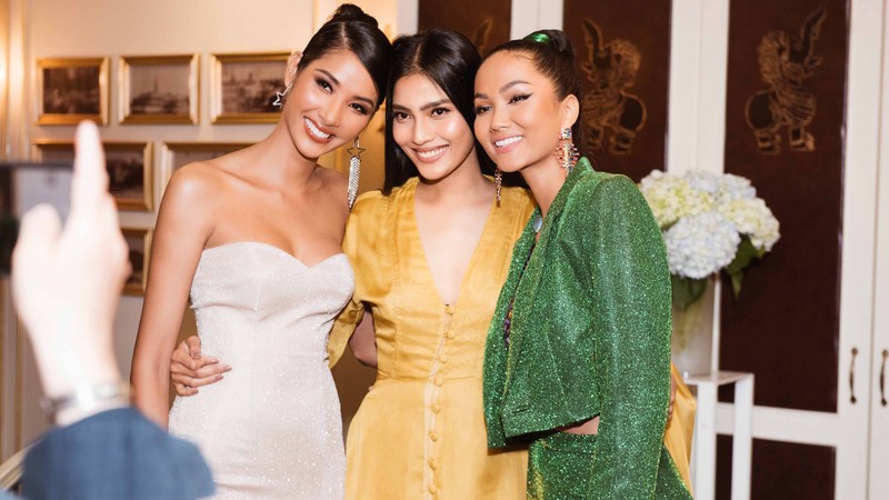 Hoàng Thùy hội ngộ H’ Hen Niê và Trương Thị May trước ngày đi Mỹ