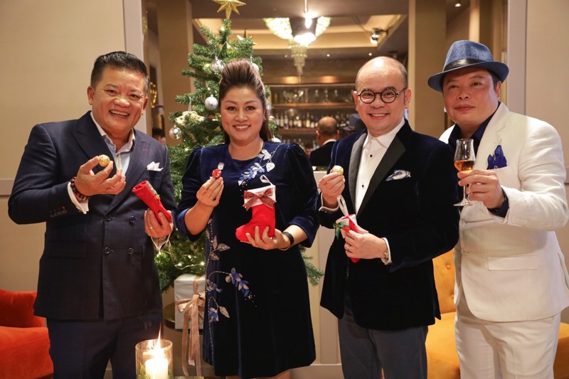 Các giám khảo của chương trình chung kết