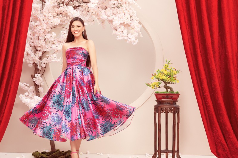 Á hậu Kim Duyên trong đầm của NTK Đỗ Mạnh Cường 