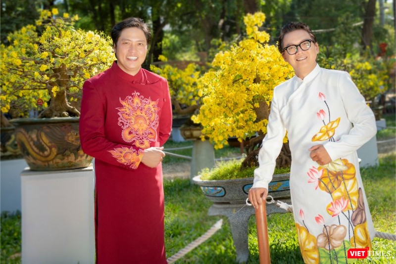 Áo dài lịch lãm trong nắng xuân