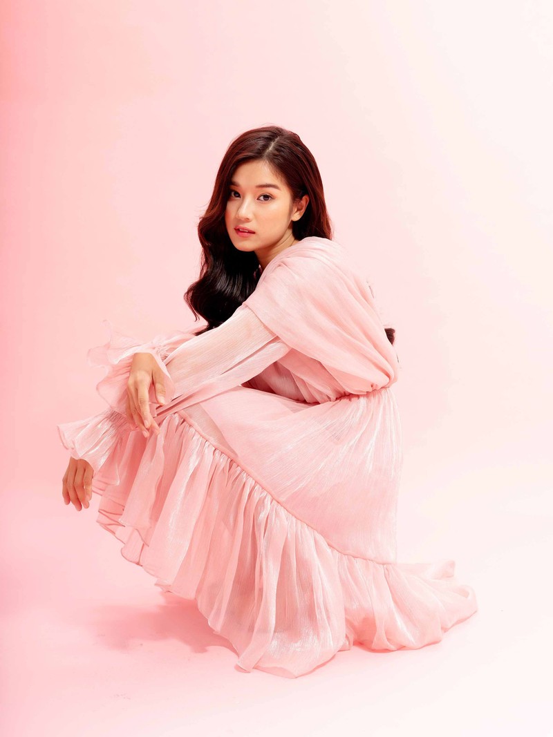 Hoàng Yến Chibi đẹp mong manh 