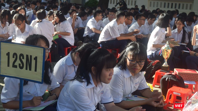 TP.HCM: Các trường khối ngành y và lớp 12 đi học từ 9/3, các trường khác nghỉ phòng chống COVID-19 ảnh 9 Sinh viên ở TP.HCM chính thức được nghỉ đến hết tháng 3 chống dịch COVID-19