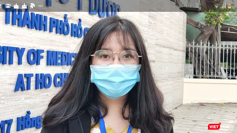 Phạm Thị Nhi, SV năm thứ nhất Khoa Điều dưỡng Kỹ thuật y học (Ảnh: Hòa Bình)