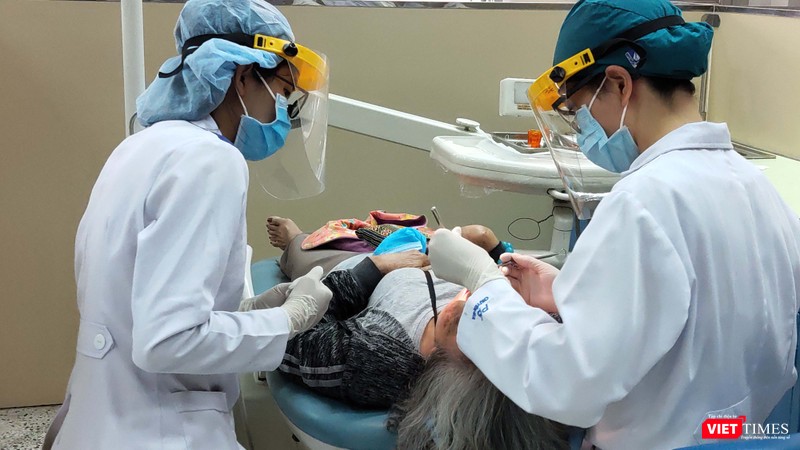 SV có liên quan bệnh nhân số 38 tự cách ly, ĐH Y Dược khuyên thầy cô an tâm 