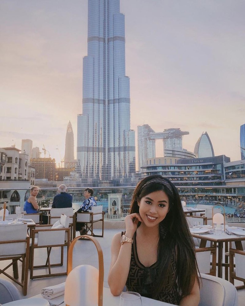 Người đẹp Tiên Nguyễn tên thật là Nguyễn Thảo Tiên, con gái của ông Johnathan Hạnh Nguyễn Người đẹp Tiên Nguyễn tên thật là Nguyễn Thảo Tiên, con gái của ông Johnathan Hạnh Nguyễn