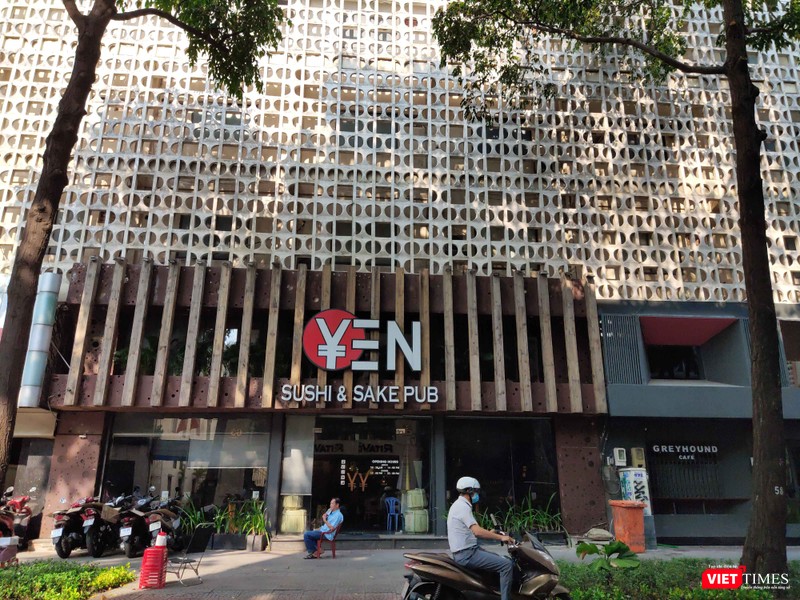 Nhiều nhà hàng lớn cũng đóng cửa