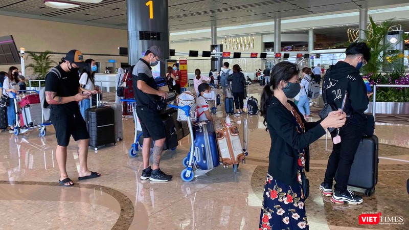 Ảnh: Nhân vật gửi về từ Singapore