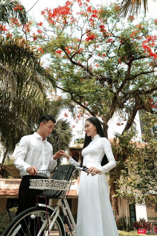 Hoa khôi miền Trung Đoàn Hồng Trang và Á quân Người Mẫu Thời Trang Vũ Linh