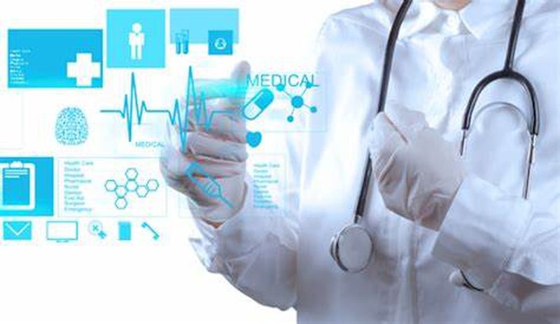 Cả bệnh viện, bác sĩ và người bệnh đều phải vượt qua các rào cản bởi quản lý hồ sơ sức khỏe điện tử là xu thế tất yếu (Ảnh: Internet) Cả bệnh viện, bác sĩ và người bệnh đều phải vượt qua các rào cản bởi quản lý hồ sơ sức khỏe điện tử là xu thế tất yếu (Ảnh: Internet)