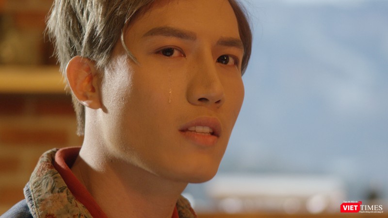 “Nếu ta không may” là lần đầu tiên Lyly thử sức sáng tác một ca khúc mới dành cho một giọng ca nam “Nếu ta không may” là lần đầu tiên Lyly thử sức sáng tác một ca khúc mới dành cho một giọng ca nam