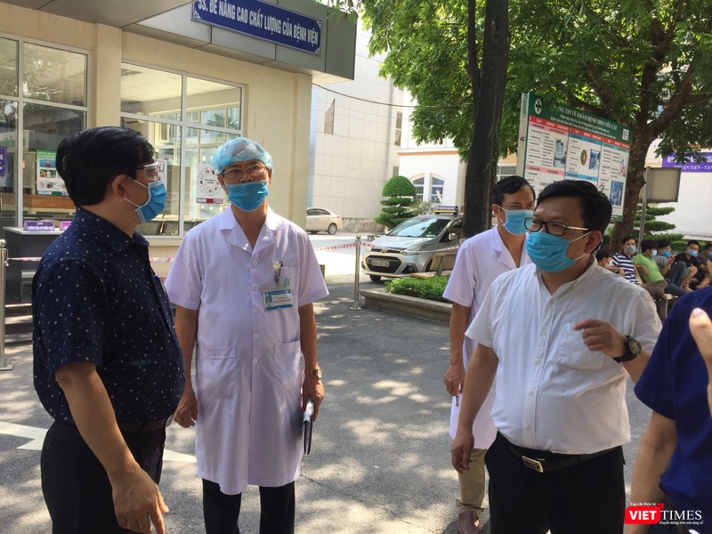 Theo PGS.TS Lương Ngọc Khuê, các BV cần quan tâm đến các khoa có nhiều nguy cơ như Hồi sức cấp cứu, Thận nhân tạo, Ung bướu, Lão khoa... (Ảnh: Lê Hảo)