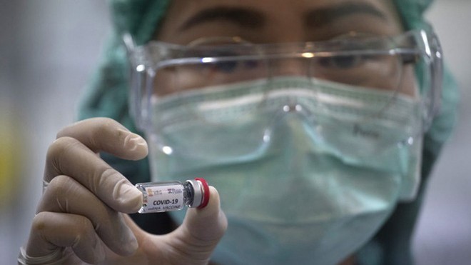 Ông Bùi Hồng Quân bày tỏ tin tưởng rằng trong thời gian tới, sau khi thử nghiệm trên người ở diện rộng, phía Nga sẽ cung cấp các bằng chứng khoa học cụ thể, chính xác (Ảnh: ASS)