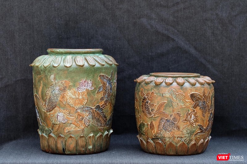 Thạp gốm của Nguyễn Thị Dũng 