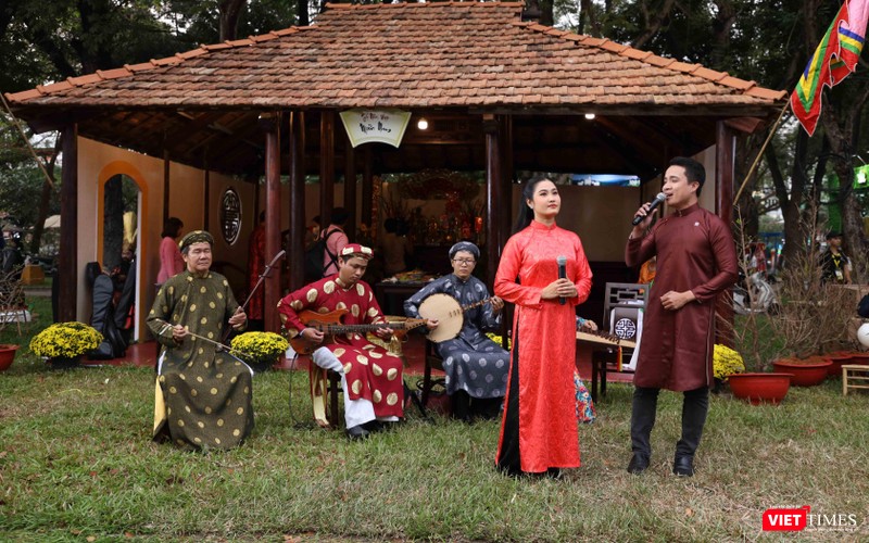 Nhiều hoạt động đưa âm nhạc của cả ba vùng miền Bắc Trung Nam vào đời sống để người dân thưởng thức tại Lễ hội Tết Việt 2021