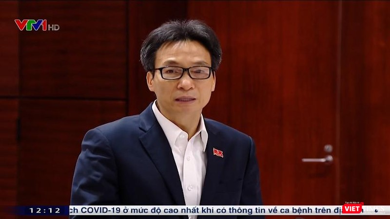 Phó Thủ tướng Vũ Đức Đam nhấn mạnh tại cuộc họp sáng nay, cần đảm bảo an toàn tối đa cho lực lượng phòng, chống dịch (Ảnh chụp màn hình cuộc họp khẩn) 
