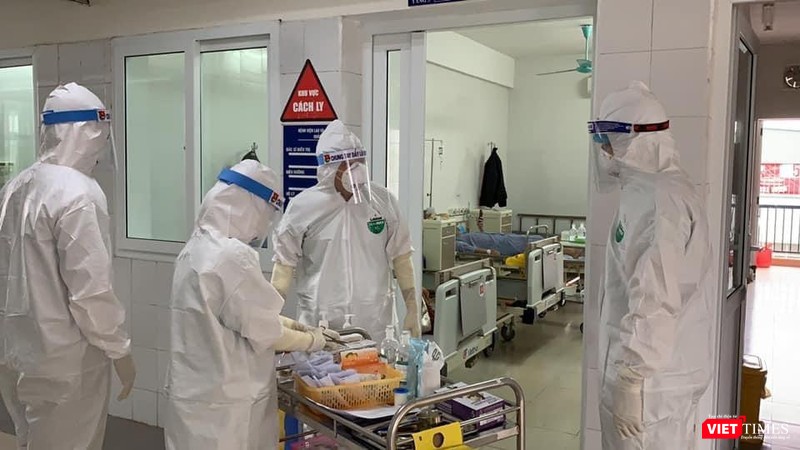 Khu vực cách ly điều trị bệnh nhân COVID-19 tại BV Dã chiến Hải Dương (Ảnh: CTV) 