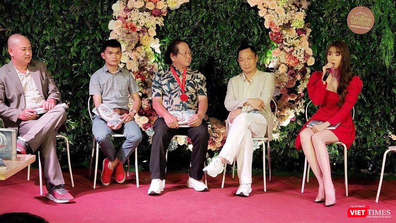 Hoa hậu Phan Thị Mơ chia sẻ về những khó khăn của vai diễn và của đoàn phim khi vượt qua thử thách một cú máy (one shot) - Ảnh: Hoà Bình