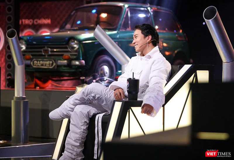 Huấn luyện viên Karik Huấn luyện viên Karik