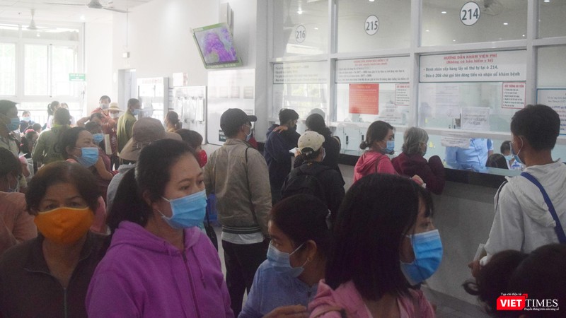 Nhu cầu khám chữa bệnh BHYT rất cao (Ảnh: Hoà Bình)