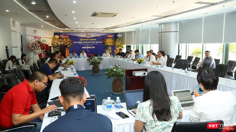 Toàn cảnh buổi họp báo sáng 6/4 tại Đà Nẵng Toàn cảnh buổi họp báo sáng 6/4 tại Đà Nẵng