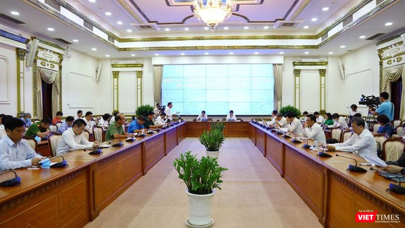 Toàn cảnh cuộc họp Ban chỉ đạo phòng, chống dịch bệnh COVID-19 TP.HCM sáng nay 12/4 (Ảnh: Huyền Mai) 