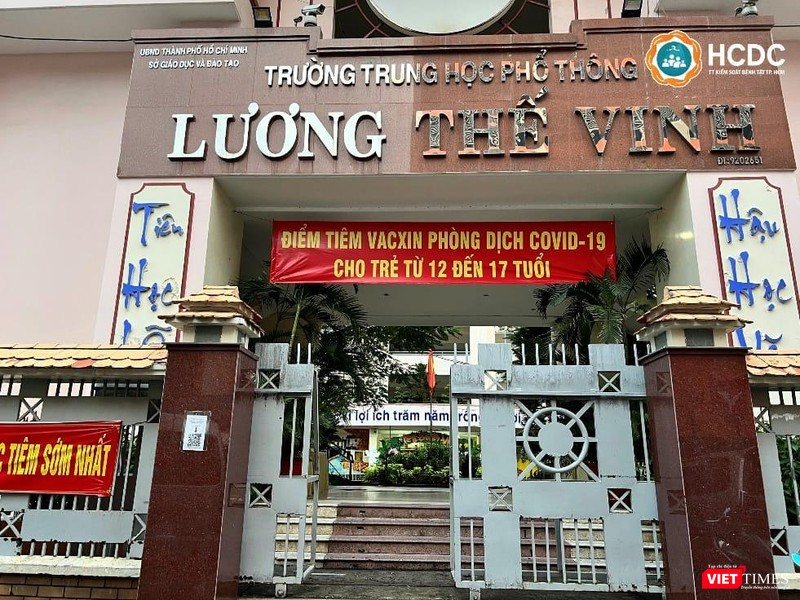 Điểm tiêm vaccine COVID-19 cho trẻ từ 12-17 tuổi tại TP.HCM. Ảnh: HCDC