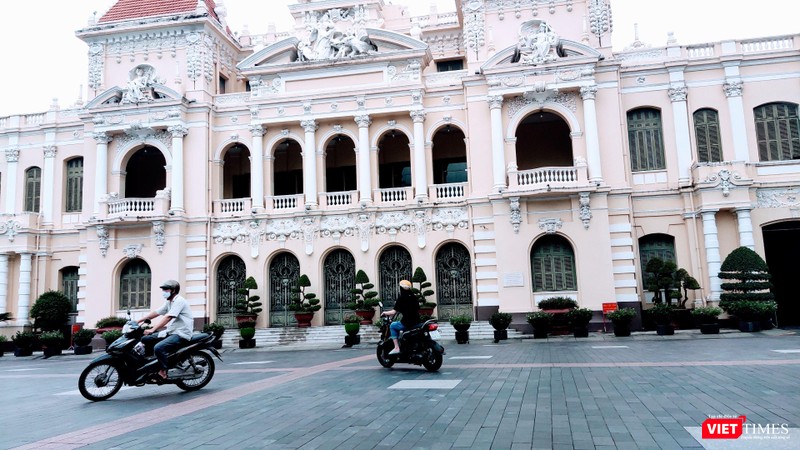 TP.HCM ban hành kế hoạch tổ chức hoạt động đón năm mới 2022 nếu TP ở cấp độ dịch 1,2. Ảnh: Hoà Bình