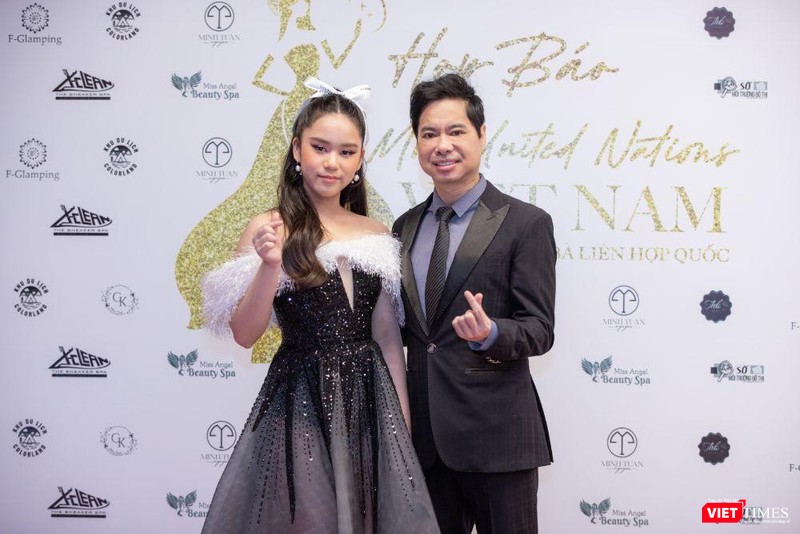 Hoa hậu Vũ Huyền Diệu và nam danh ca Ngọc Sơn