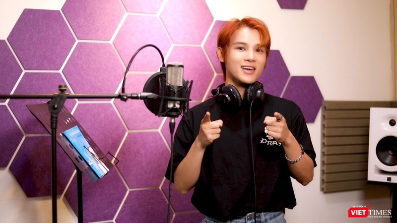 Ca sĩ thẳng thắn: “Tôi sẽ đọc tất cả để soi chiếu lại xem mình có làm sai điều gì hay làm tốt điểm nào..." Ca sĩ thẳng thắn: “Tôi sẽ đọc tất cả để soi chiếu lại xem mình có làm sai điều gì hay làm tốt điểm nào..."