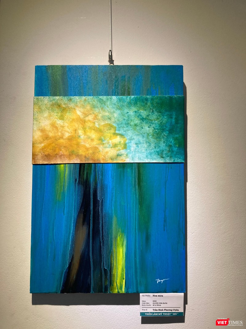 Trần Bình Phương Uyên "Hoa mưa" - Acrylic trên da bò