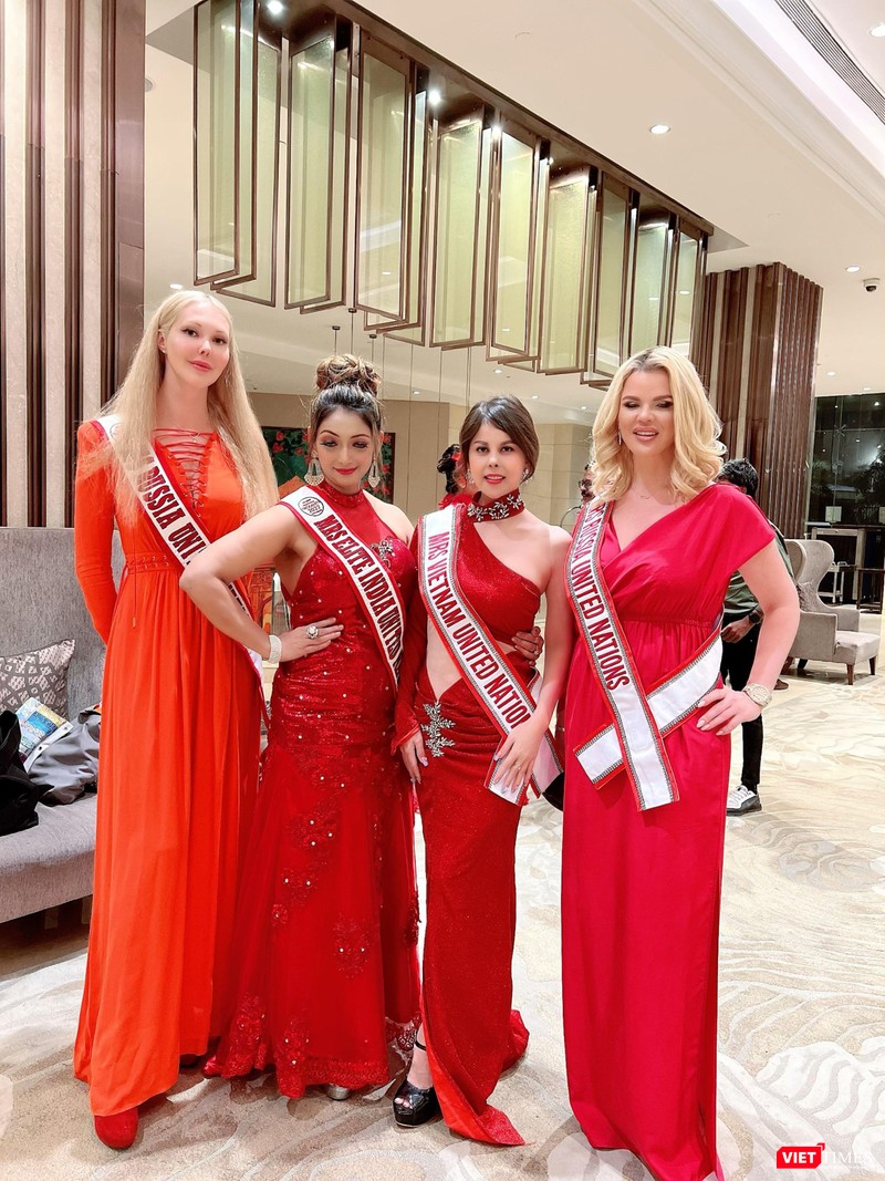 Nguyễn Như Quỳnh đẹp lộng lẫy và luôn nổi bật