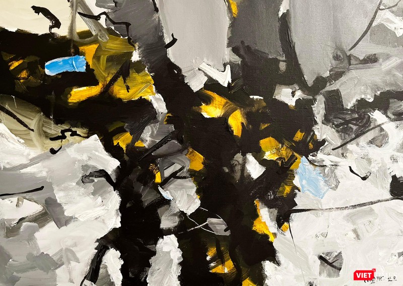 Tác phẩm Bóng làng (acrylic, 100cm x 140cm, 2022) của Trần Vĩnh Thịnh