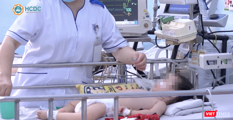 Không để tình trạng thiếu thuốc làm khổ bệnh nhân. Ảnh: HCDC