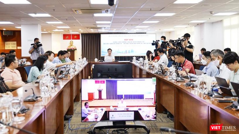 Phó trưởng Ban Tuyên giáo Thành ủy TP.HCM Phạm Đức Hải chủ trì cuộc họp báo. Ảnh: Thiện Hợp