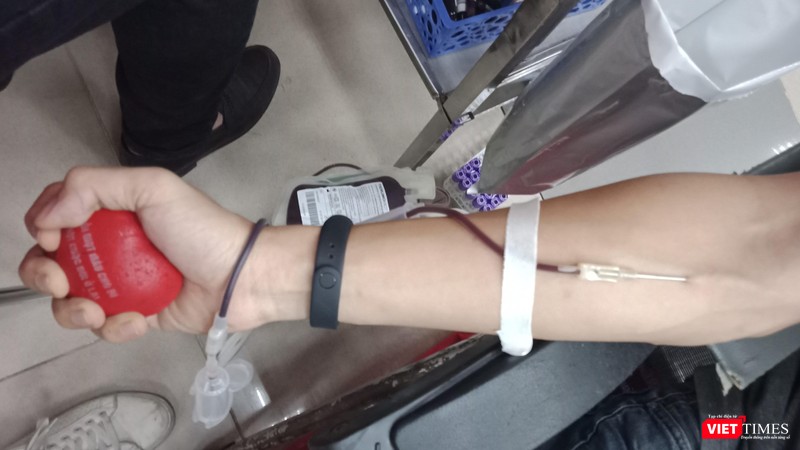 Hiến máu - nghĩa cử cao đẹp giúp cứu sống hàng trăm người bệnh trên toàn quốc.