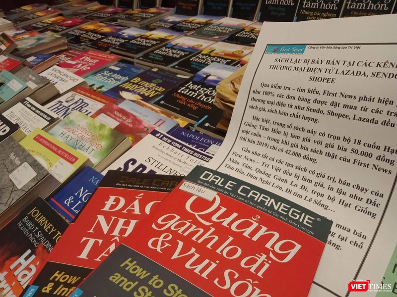 Sách giáo dục giả, sách lậu được bày bán tràn lan, rất dễ tiếp cận