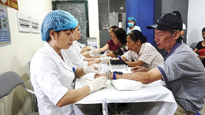 Người bệnh tăng huyết áp cần ăn như thế nào để giảm bệnh?