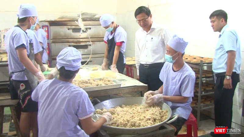 Nhiều siêu thị tại Hà Nội có sản phẩm chưa bảo đảm an toàn thực phẩm 