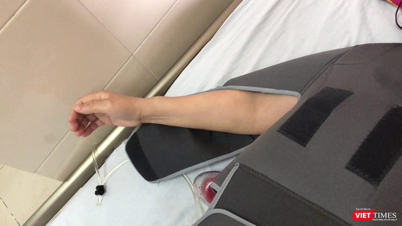 Kỹ thuật hiện đại giúp cứu sống bệnh nhân bị vỡ eo động mạch chủ ảnh 7 Lần đầu tiên ở Việt Nam thay xương bả vai cho bệnh nhân