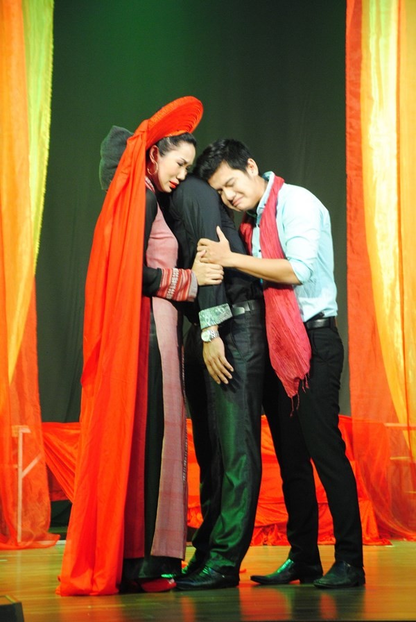 NSƯT TrỊnh Kim Chi diễn xuất rất tốt trong vở Một nửa đàn ông