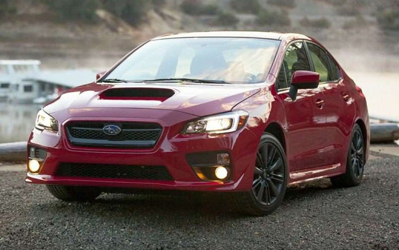 2016 Subaru WRX có thiết kế sang trọng, hiện đại, có công suất 268 mã lực và hộp số điều khiển bằng tay với 6 chế độ vận tốc. Giá bán của mẫu xe này là 26.595 USD.