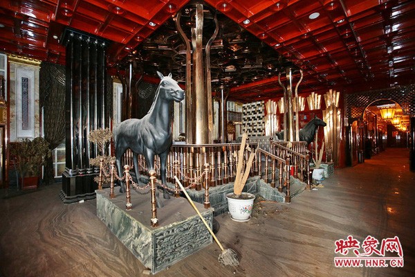 Choáng ngợp trước nội thất xa hoa của chốn ăn chơi khét tiếng Trung Quốc ảnh 14